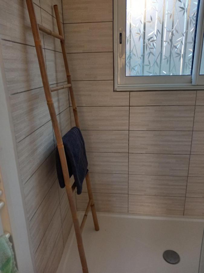 Petit Chalet En Bois Reynès Kültér fotó