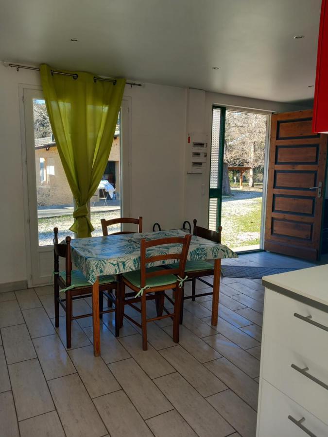 Petit Chalet En Bois Reynès Kültér fotó